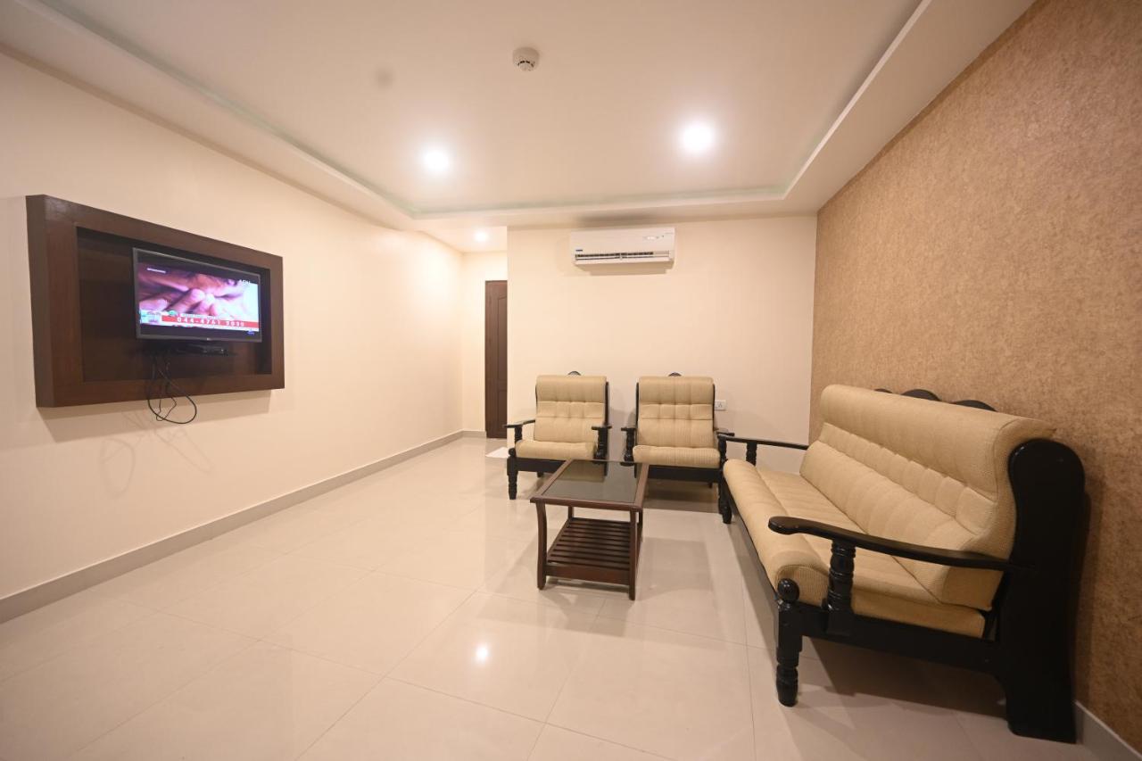 Hotel Bhagavath Gardens Chengannur Εξωτερικό φωτογραφία
