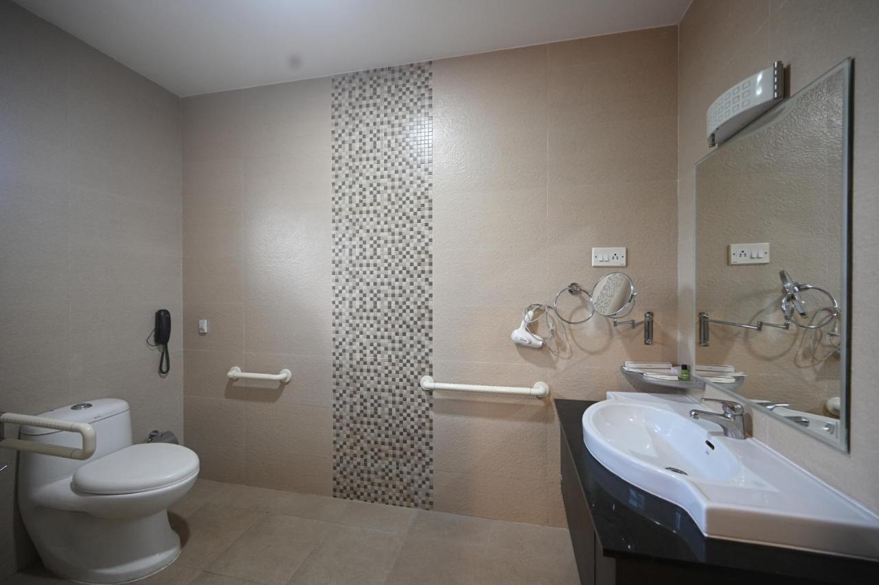 Hotel Bhagavath Gardens Chengannur Εξωτερικό φωτογραφία